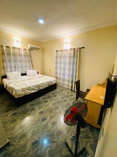 Luxury and Cozy family home - Ibadan - 1