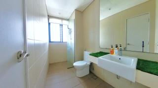 2-5pax 1R1B PREMIUM SUITE, Opposite i-City Shopping Mall, FREE WIFI 55" Smart TV - 2
