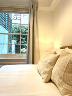 Cozy 2 Bedroom near Victoria Station - London - 2