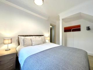 Cozy 2 Bedroom near Victoria Station - London - 5