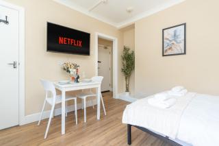 Open Mind Property - Studio Flat with FREE Parking - Bournemouth - 9