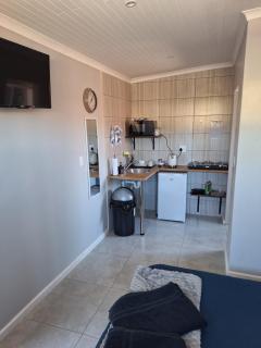 30 on Dijon room 1 - Gqeberha - 3