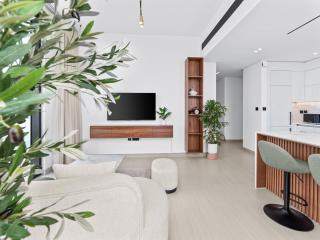 Upscale 2Bedroom with Private Balcony Pool in JVC - 2