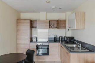 Stylish 1 Bed Flat in Limehouse Central Location - 7