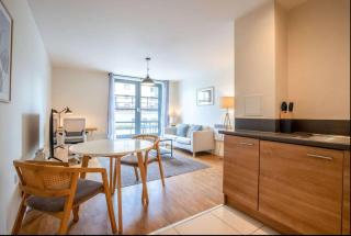 Stylish Stay in Limehouse - 2