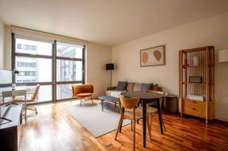 Stylish Penthouse Canary Wharf - 6