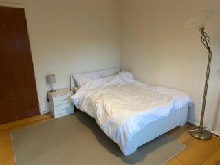 Elegant Dockside 2-Bed Stay - London - 3