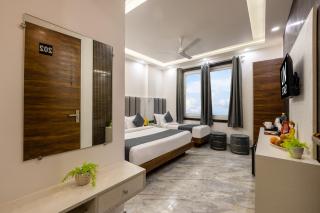 Hotel U N Star - Infront of Chabad House, New Delhi Railway Station Paharganj - Jāmb - 0