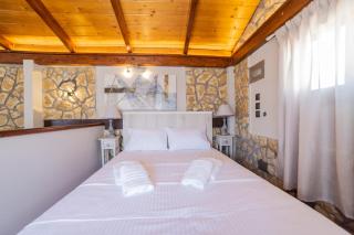 Stonewood House - Tríkala - 7