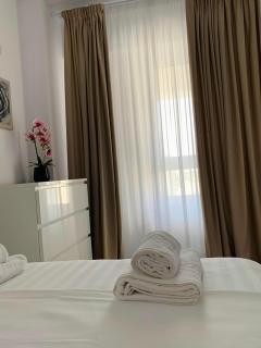 Zenith Central Address Apartment with Parking - 6