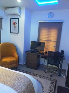 Morgan Hill Residence - 4