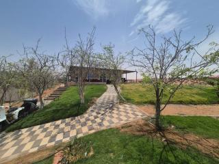 Lush 25 Acre Farm Stay I, Play & Serenity - Al Ḩamrānīyah - 2