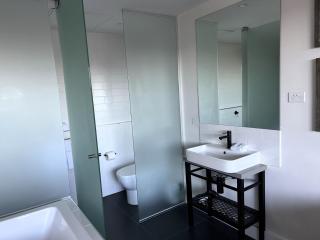 THE DEVLIN APARTMENTS 2 Bedroom Apartment near GMHBA stadium in Geelong - G01 - 6