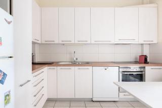 F & B Collection - Flat for 5 - 8