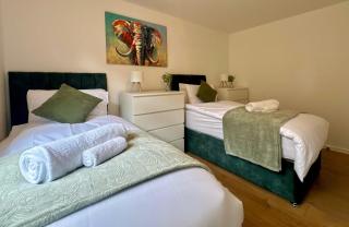 Stylish 4BR Home Close to A45 & NEC Venue - Coventry - 5