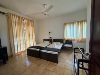 Minthula Hotel & Restaurant - Nikawatawana - 6