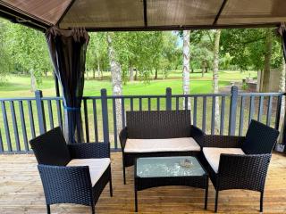 Golfing & Family Breaks in Luxury Lodge - 9