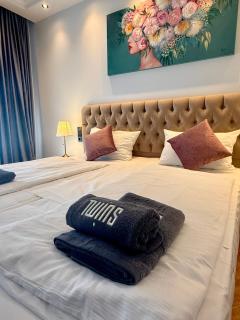 Twins Hotel - 2