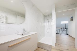 Le Naturiste Loft with Jacuzzi - 4
