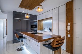 Sunrise Penthouse - 4