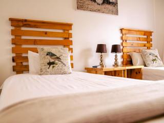 Monzi Safari Lodge - 8
