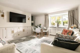 The Atelier A Stylish Cheltenham Hideaway for 4 - - 9