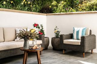 The Atelier A Stylish Cheltenham Hideaway for 4 - - 6