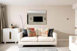 The Atelier A Stylish Cheltenham Hideaway for 4 - - 3