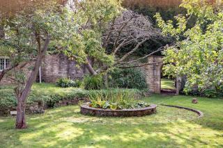 Secret Garden Cottage - NEW - Bathford - 6