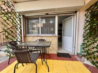 Athena studio - Orfánion - 1