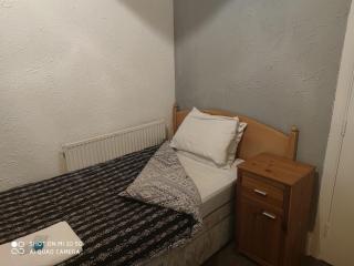 Sussex Lodge Guest House - Slough - 1