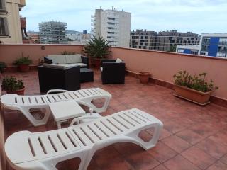 Cozy and sunny penthouse Fira BCN - 5