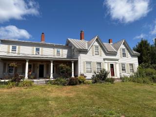My Valhalla Farm-Room Rentals - 8