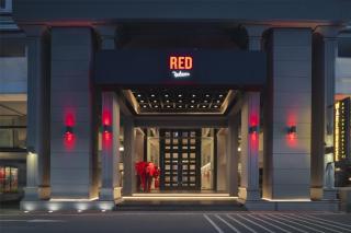 Radisson RED Phuket Patong Beach - Strand Patong - 0
