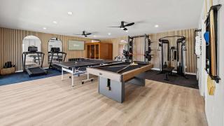 20 Guests Pool Luxe Gym Sauna Pickleball - 9