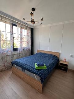 2 Bedroom Large Family Apartment Newly Renovated Center - Jerewan - 0