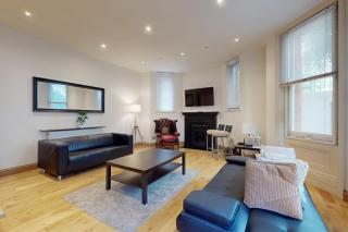 Superb 2Bed Flat Right Beside Earl's Court Station - London - 5