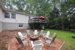 Hot Tub & Theater Haven-lake And Ski Retreat - Blakeslee - 6