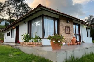 Casa de montaña con vista, BBQ y wifi confiable - 2