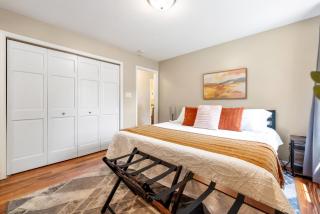 King Bed Suite, Chef's Kitchen, Fast Internet - Warsaw - 5