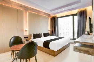 Super Townhouse ISBT Dehradun - 8