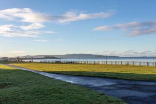 Sea Front Holiday & Corporate Let Accommodation - 8
