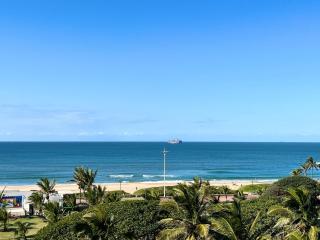 Accommodation Front - Peaceful 2 Sleeper on Durban Beachfront - Durban - 1