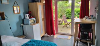 Chambre spacieuse climatisée sur la route des plages - 8