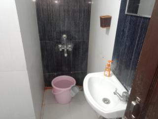 Cozy homestay - Indore - 4