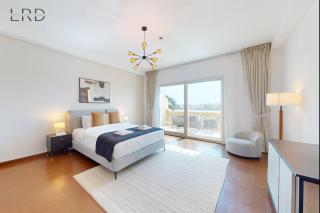 Spacious 3BR Townhouse - Resort-Style Living! - 1