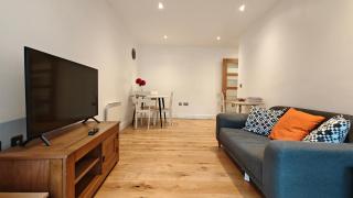Home at Lees! - London - 7