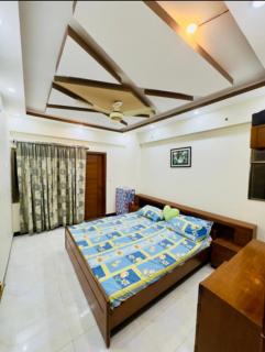 2BR Private Kitchen 43 TV Fridge Dispensor etc - Karachi - 5
