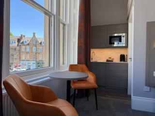 Linen Bank - Linlithgow - 1