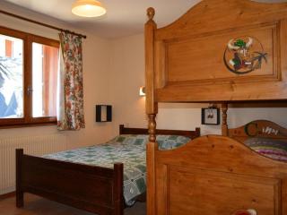 Appt avec cheminée, balcon sud et parking au Grand-Bornand - FR-1-241-213 - Le Grand-Bornand - 4